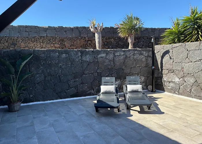 Villa Blanco Villa Privada Con Patio Soleado Y Bbq Ideal Para Escapada Romantica En Lanzarote