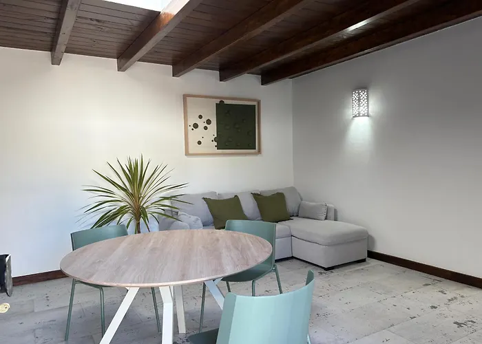 Blanco Privada Con Patio Volcanico Terraza Barbacoa Villa Tías