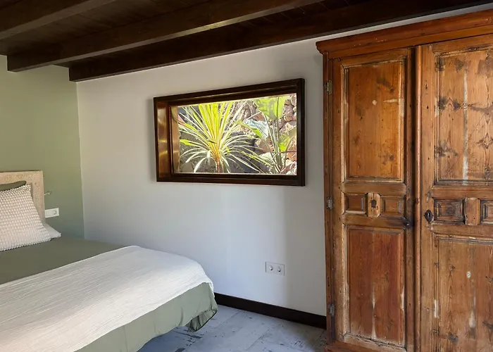 Blanco Privada Con Patio Volcanico Terraza Barbacoa