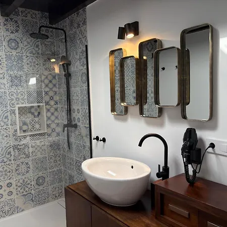 Villa Blanco - Romantic Hideaway - Private For Couple Tías