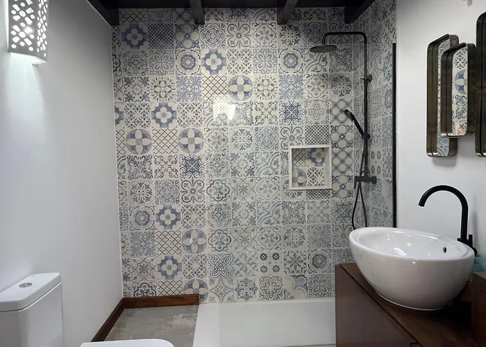 Blanco Privada Con Patio Soleado Y Bbq Ideal Escapada Romantica En Lanzarote * ティアス